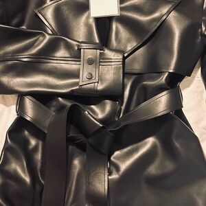Women’s Black vegan -Leather Trench Rumper with Belt